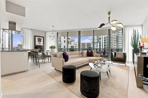 1000 Brickell Plz #3401