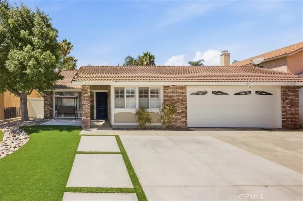 8725 Sandhill Drive Riverside, CA 92508