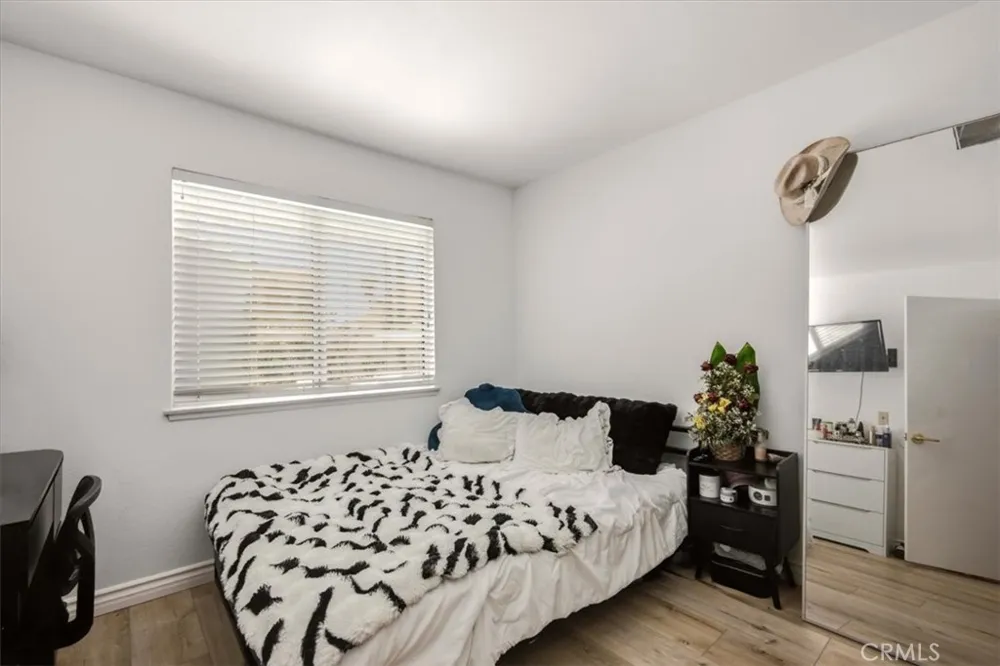 8725 Sandhill Drive Riverside, CA 92508