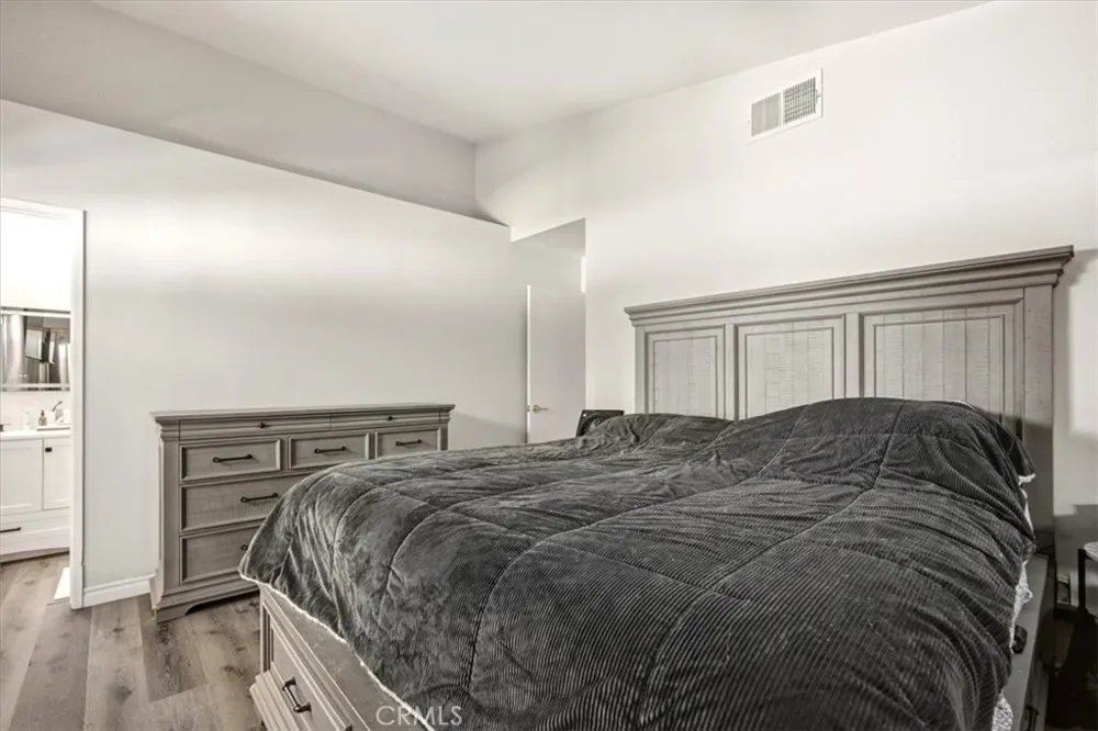 8725 Sandhill Drive Riverside, CA 92508