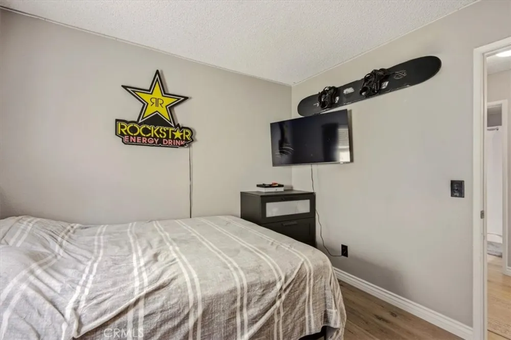 8725 Sandhill Drive Riverside, CA 92508