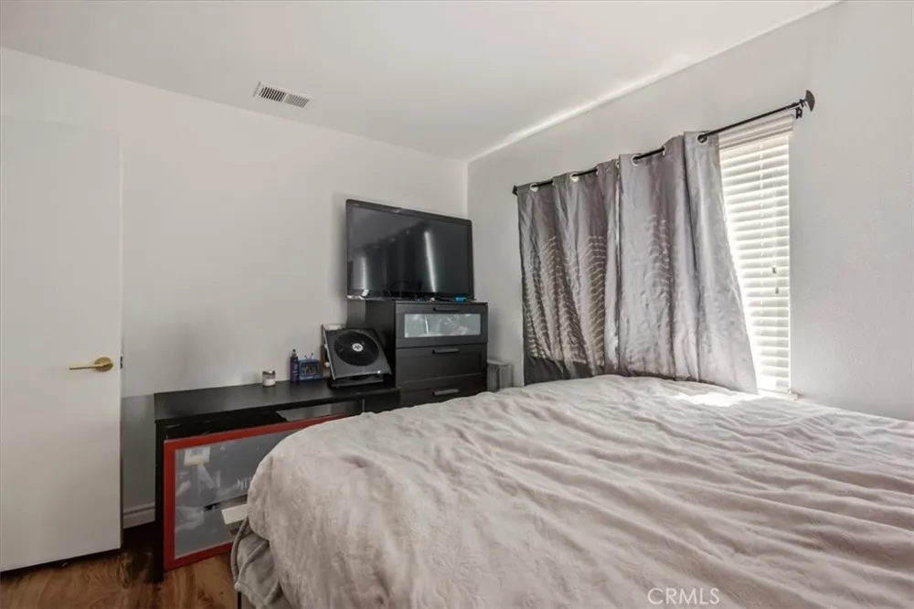 8725 Sandhill Drive Riverside, CA 92508