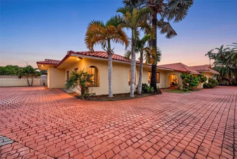 5550 SW 87th Ave