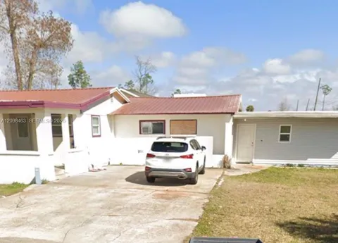 626 N Gay AVE