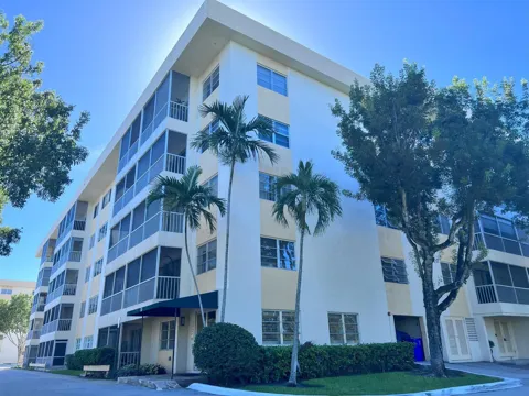 50 SW 3RD AVENUE #2080