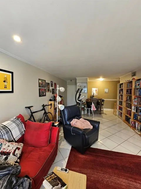 119 NE 19TH COURT #211G
