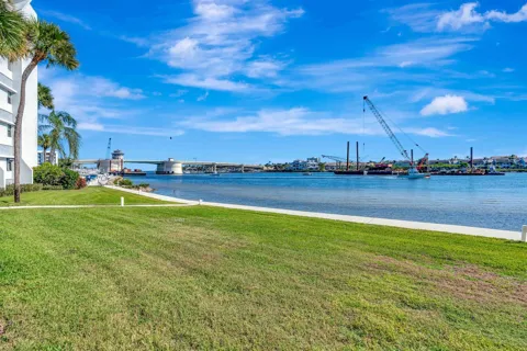 1542 Jupiter Cove Drive #104