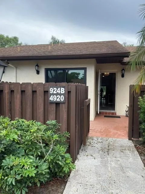 4920 SABLE PINE CIRCLE #B