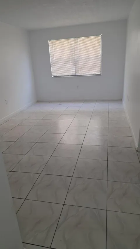 2175 NE 169TH STREET #102