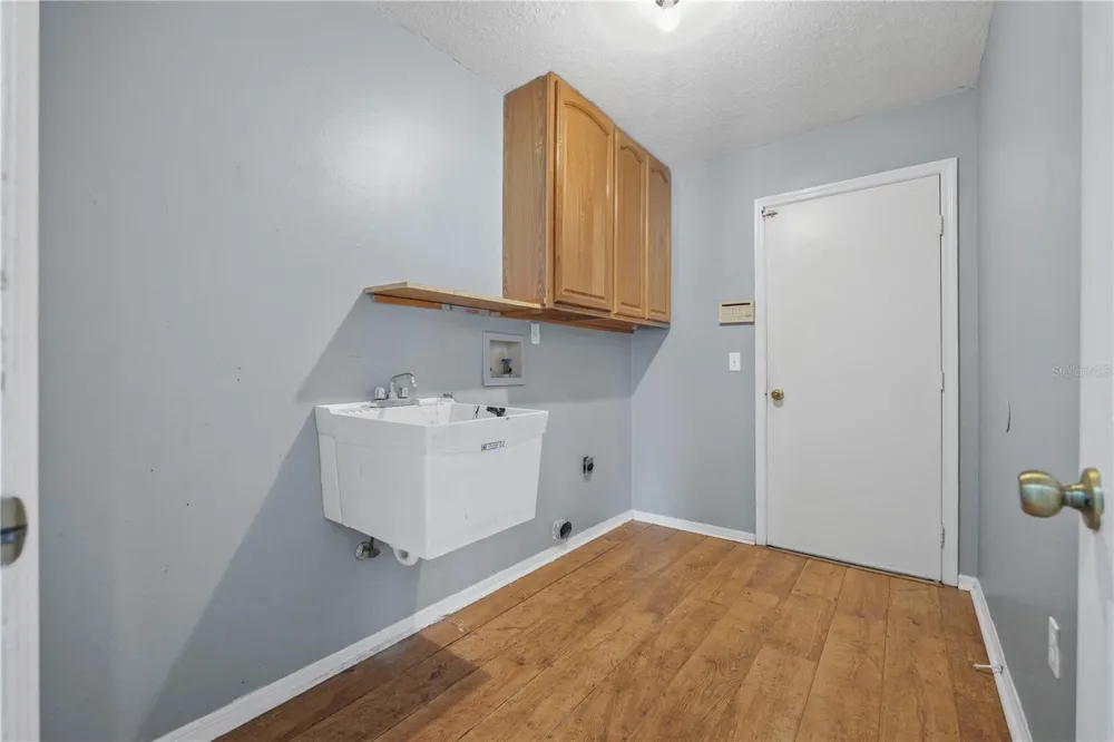 3809 HANOVER HILL DR Valrico, FL 33596