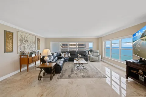 3750 GALT OCEAN DRIVE #1211