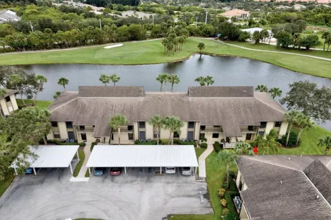 22 PLANTATION DRIVE #106