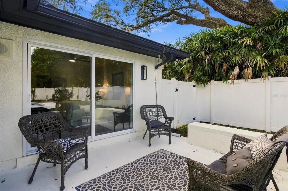10309 RECLINATA LANE Tampa, FL 33618