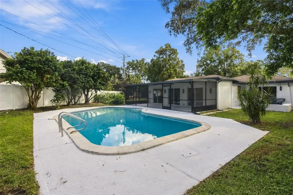 10309 RECLINATA LANE Tampa, FL 33618