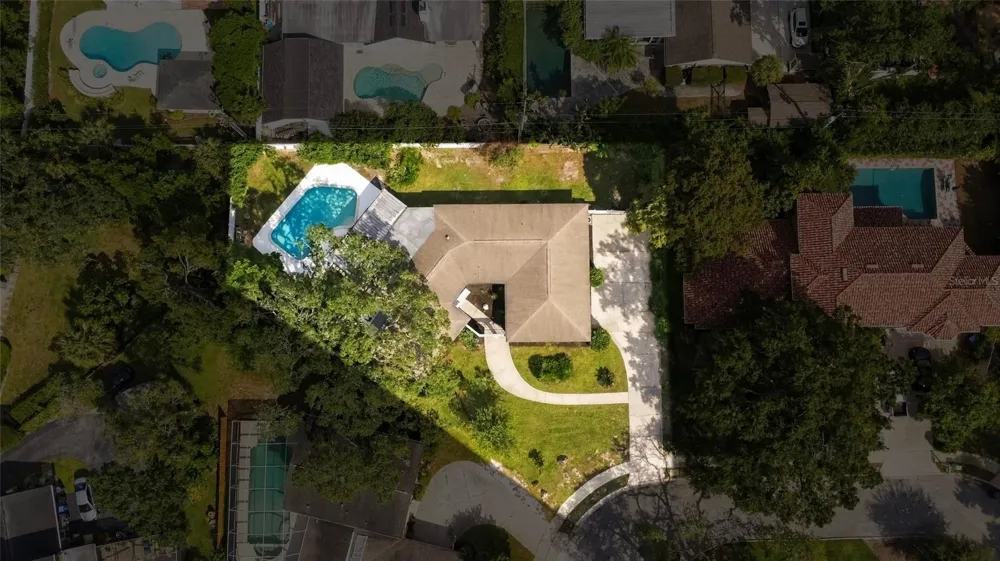 10309 RECLINATA LANE Tampa, FL 33618