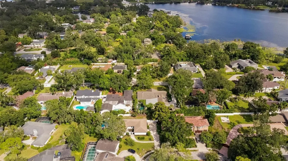 10309 RECLINATA LANE Tampa, FL 33618