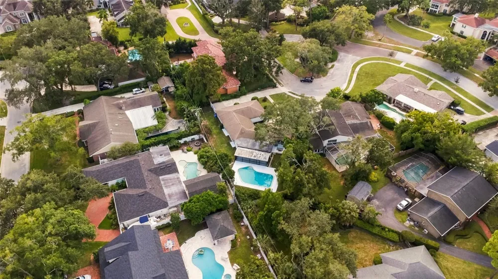 10309 RECLINATA LANE Tampa, FL 33618