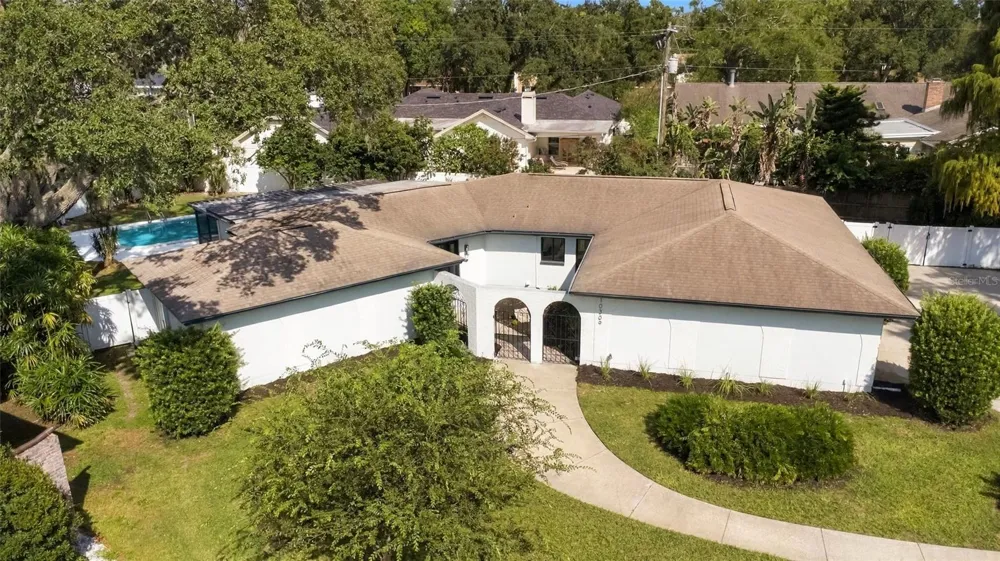 10309 RECLINATA LANE Tampa, FL 33618