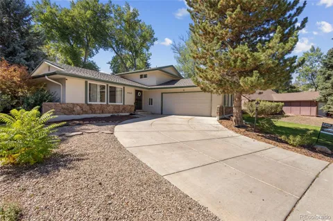 4940 W 101st Circle