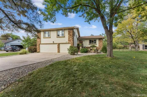 5900 S Wolff Court