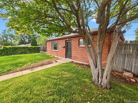 9211 Lillian Lane
