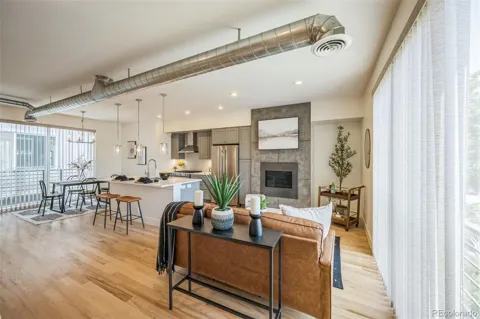 4922 Lowell #3