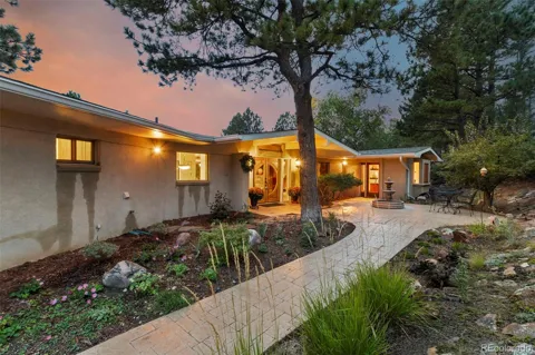 9760 Kit Carson Lane