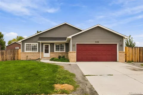 906 Greenwood Court