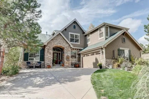 6977 Glenhunt Lane