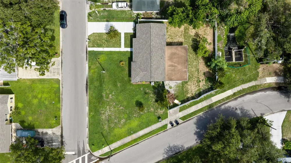 4232 W BAY VIEW AVENUE Tampa, FL 33611