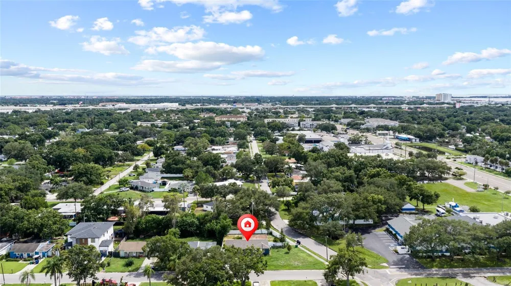 4232 W BAY VIEW AVENUE Tampa, FL 33611