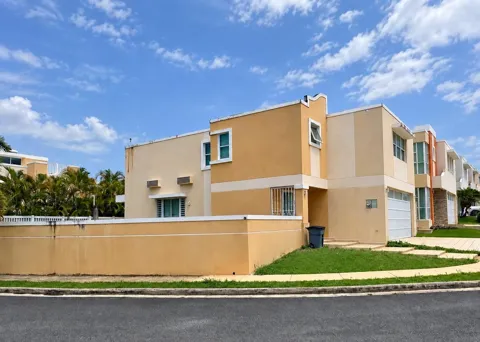 D70 OPALO ST, MIRABELLA VILLAGE AND CLUB