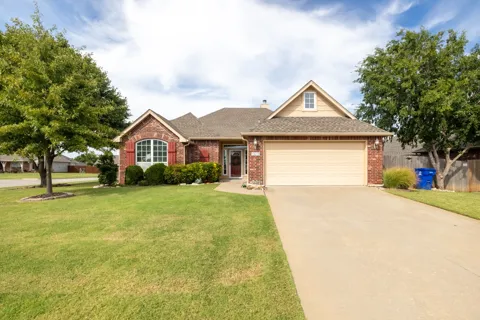 1614 W Austin Place