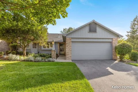 3007 Kay Drive SE