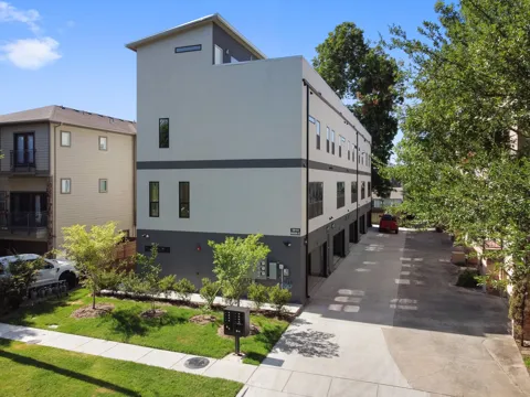 5810 Hudson Street #104