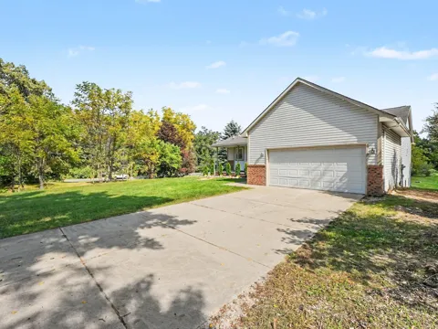 9027 Clover Drive