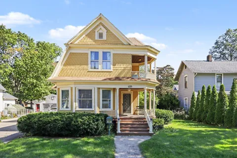 605 Main Street