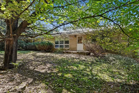 1664 Thomson Road