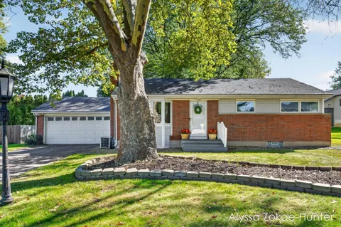 1938 Moerland Court NW