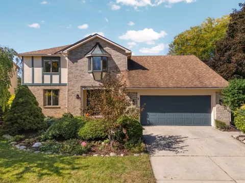 612 Burr Oak Drive