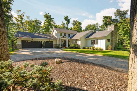 3650 Robert Lane
