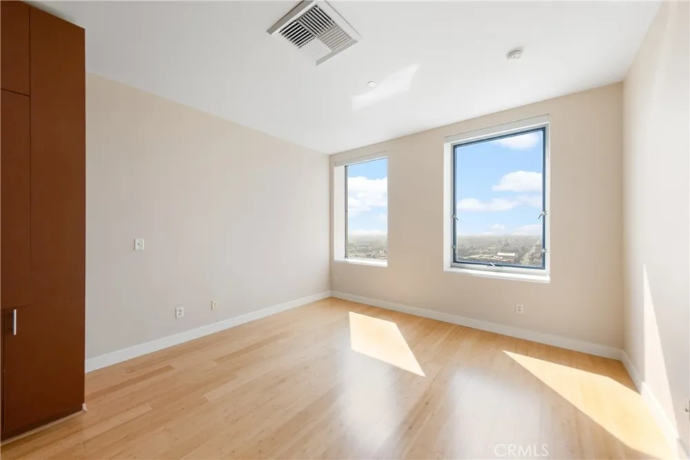 3810 Wilshire Blvd #1811 Los Angeles, CA 90010