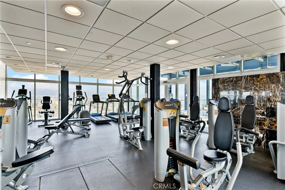 3810 Wilshire Blvd #1811 Los Angeles, CA 90010
