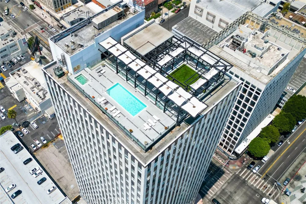 3810 Wilshire Blvd #1811 Los Angeles, CA 90010