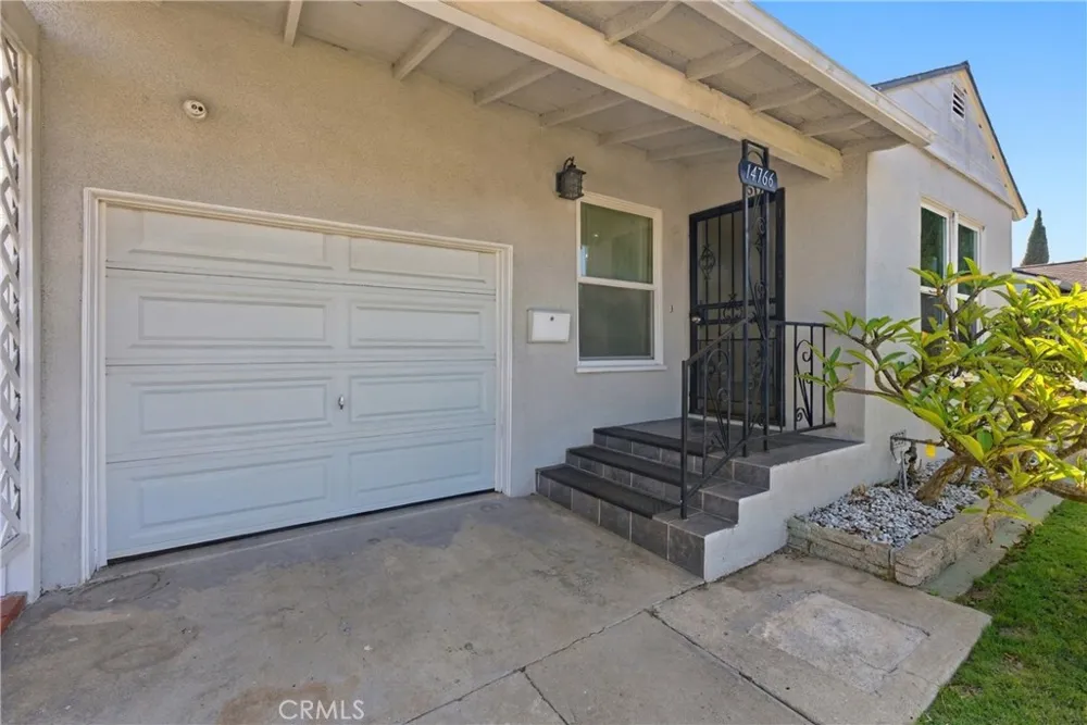 14766 Miller Avenue Gardena, CA 90249
