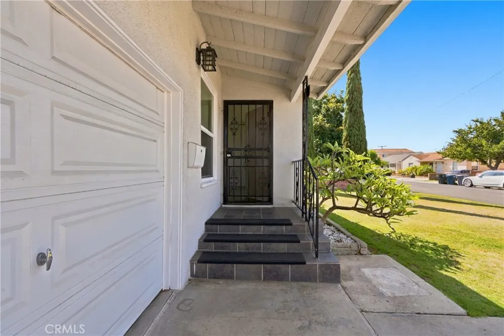 14766 Miller Avenue Gardena, CA 90249
