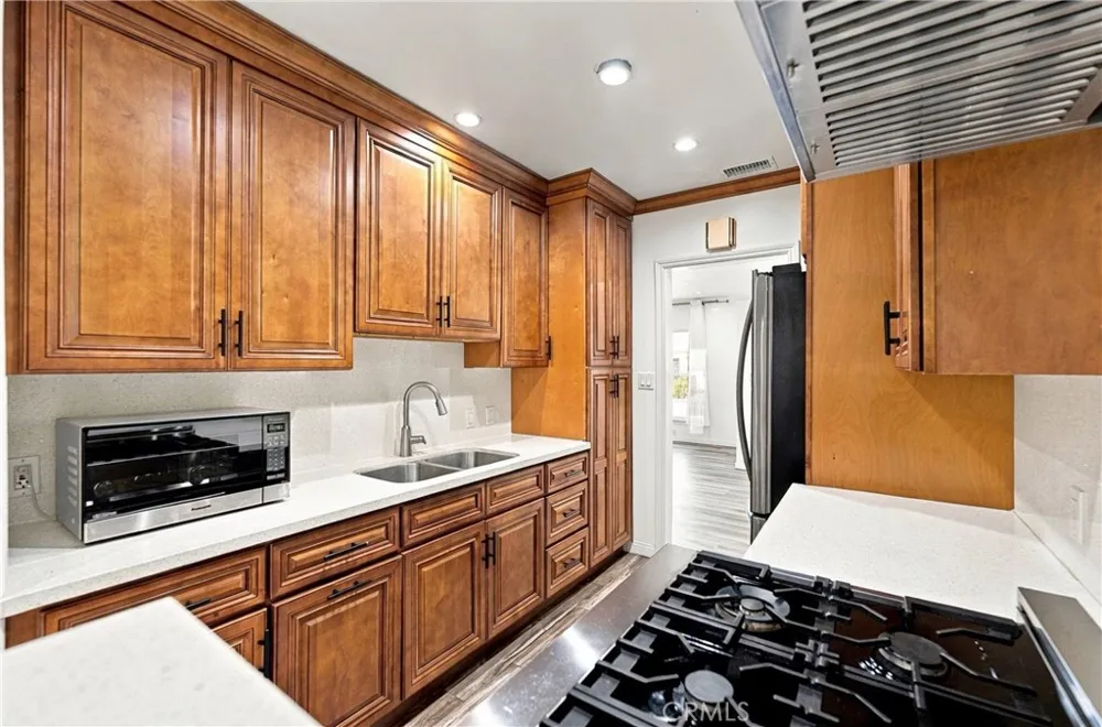 14766 Miller Avenue Gardena, CA 90249