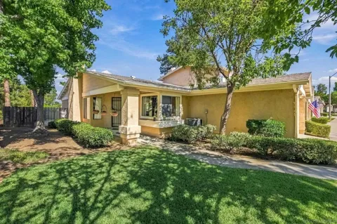 8360 Suntree Place