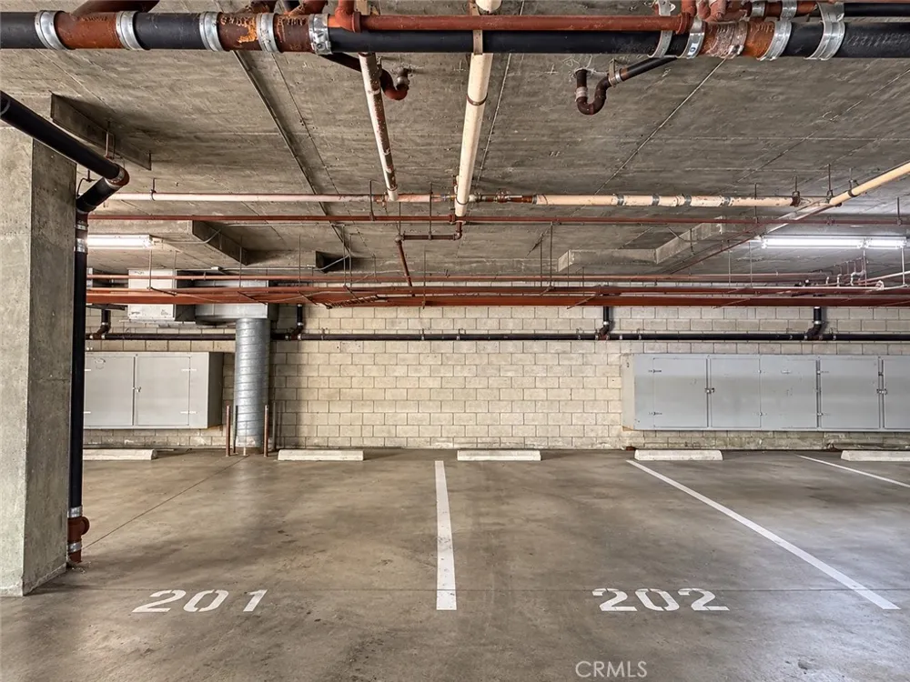 437 E Palm Avenue #207 Burbank, CA 91501
