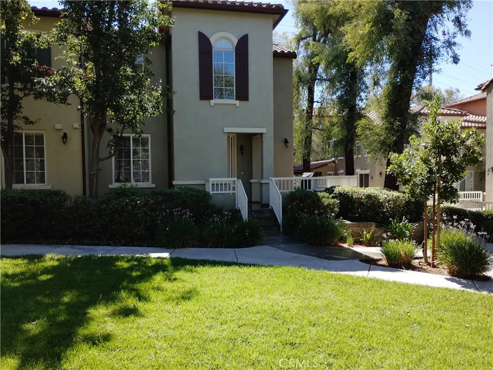 28165 Ashbrook Valencia, CA 91354